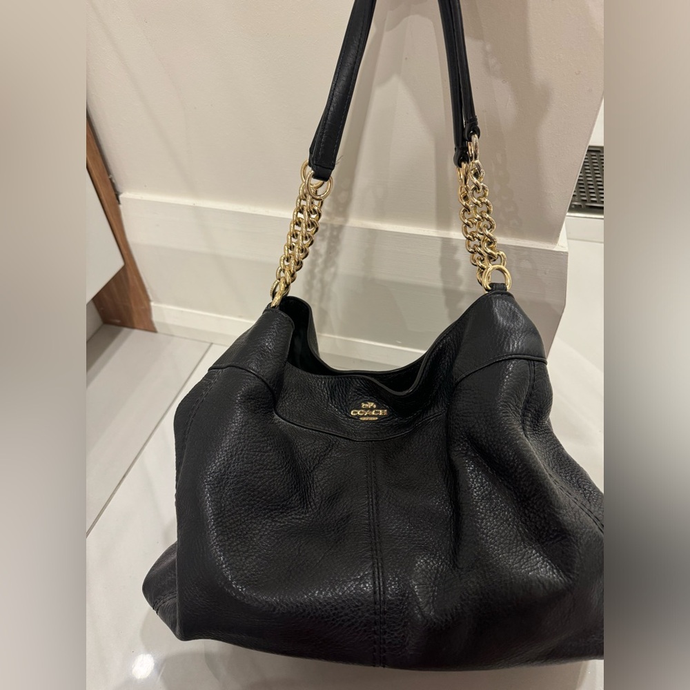 Authentic Leather black coach purse!